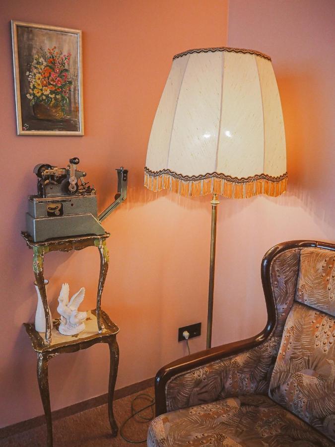 מולהיים אן דר רור Tante Alma'S Muelheimer Hotel מראה חיצוני תמונה